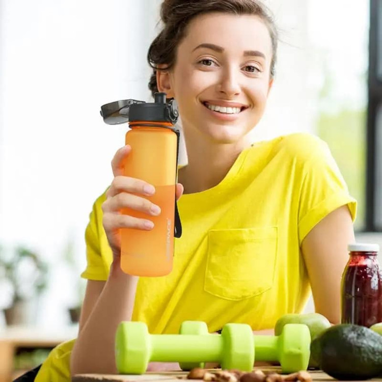 قمقمه و بطری ورزشی 1000 تریتانUZspace مدل 3038